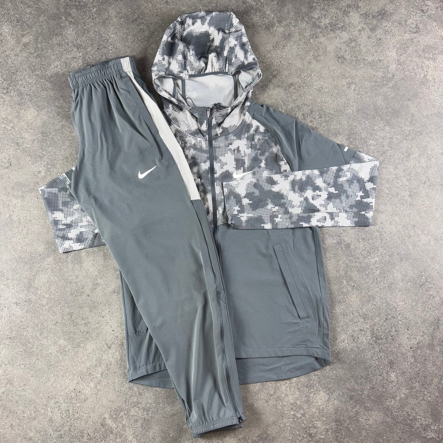 NIKE WOVEN CAMO TRACKSUIT (GREY)