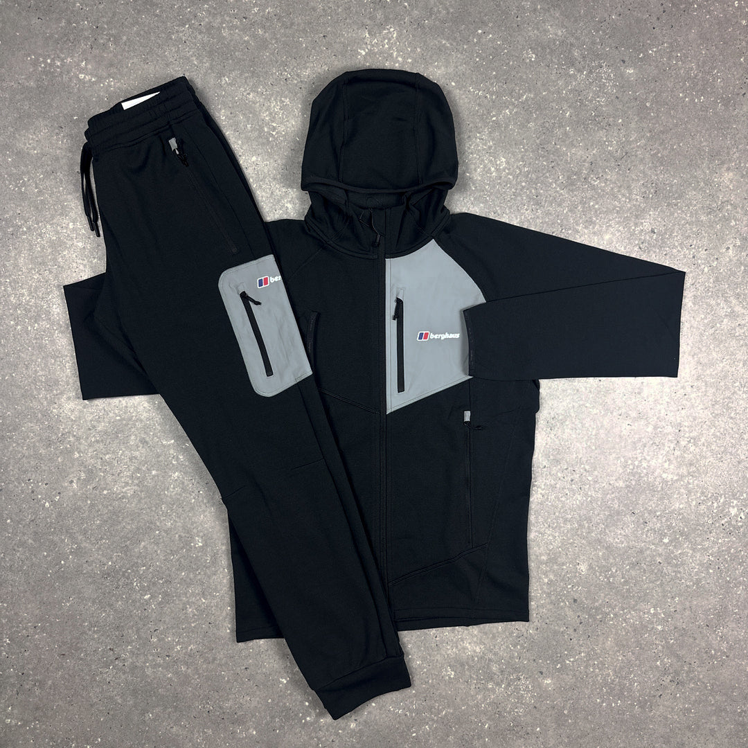 BERGHAUS COTTON TRACKSUIT (BLACK)